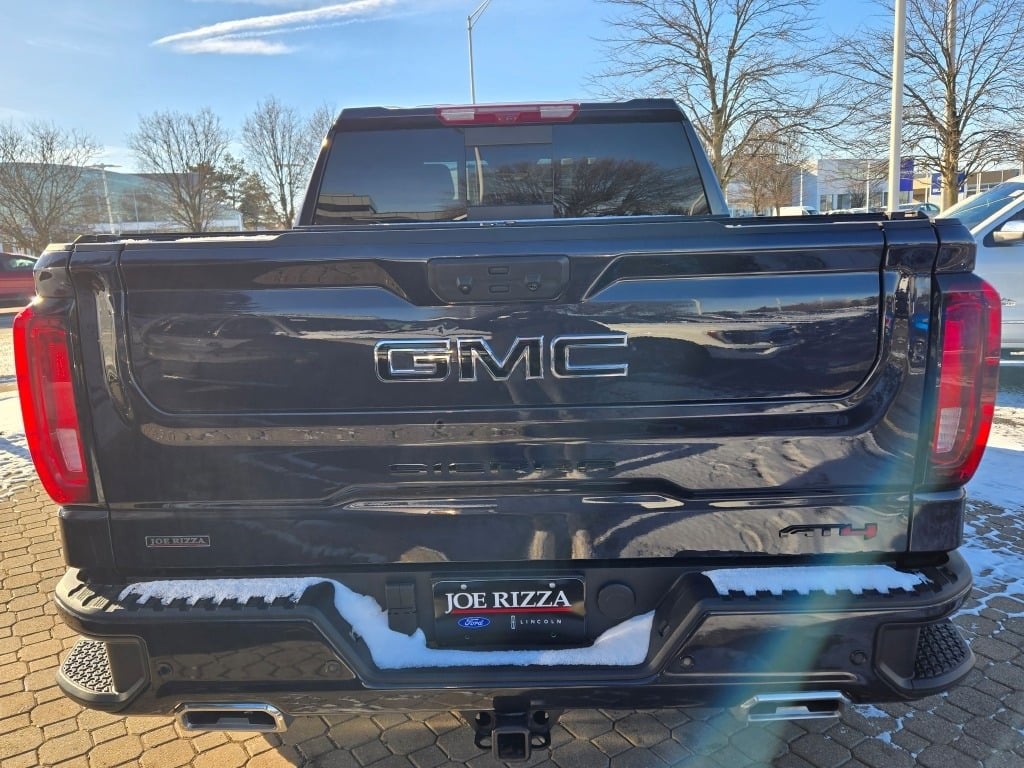 2025 GMC Sierra 1500 AT4
