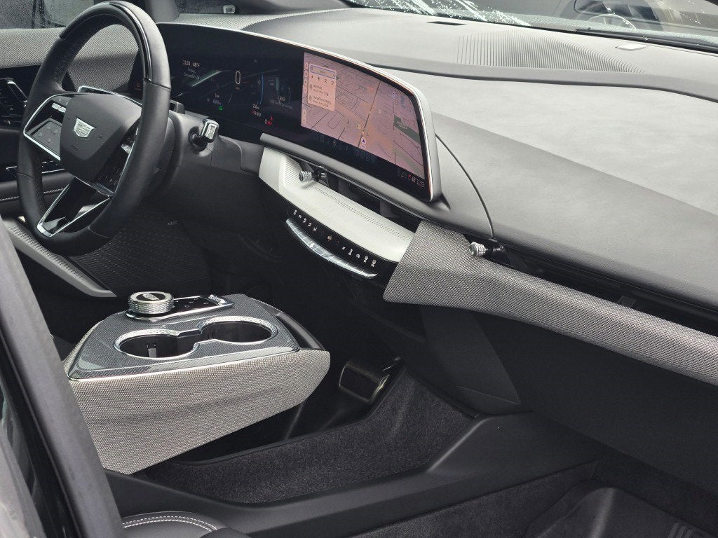 2025 Cadillac OPTIQ Luxury