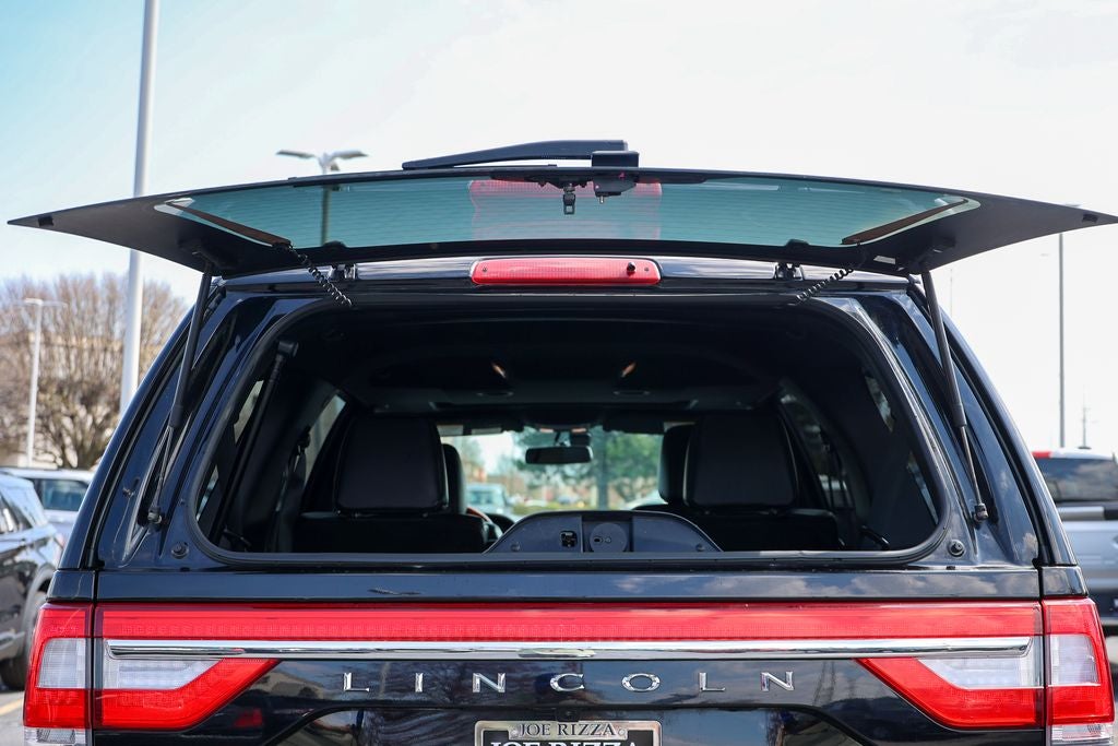 2017 Lincoln Navigator Select