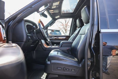 2017 Lincoln Navigator Select