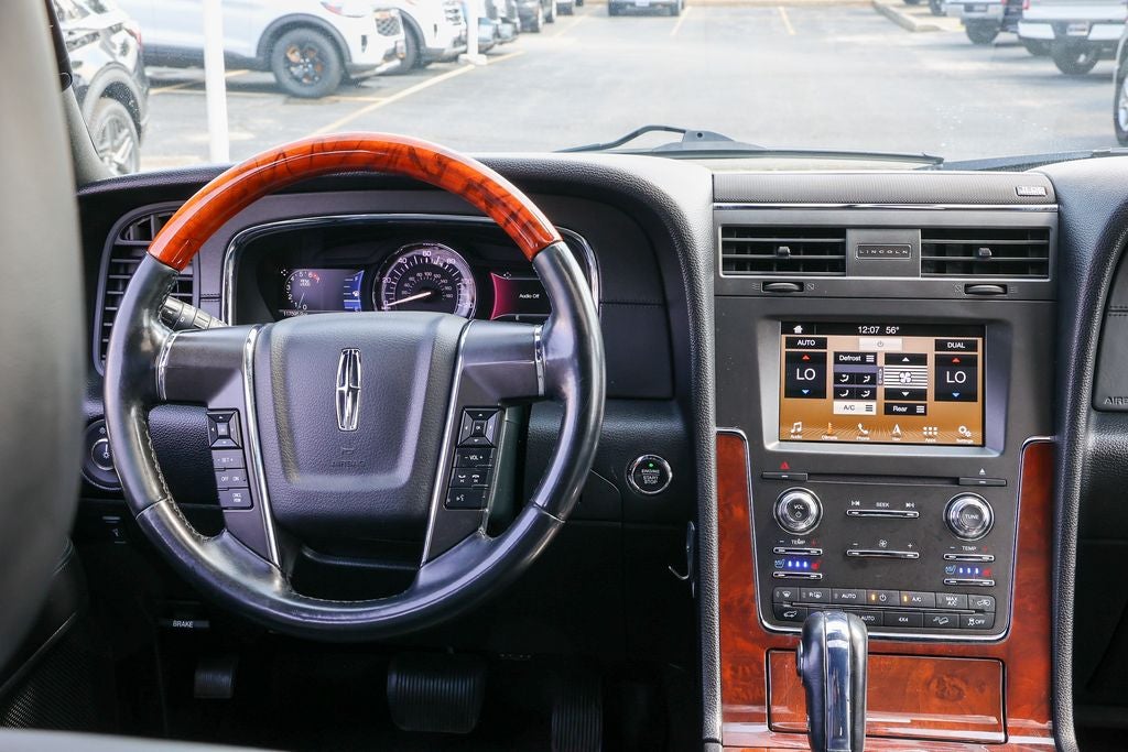 2017 Lincoln Navigator Select