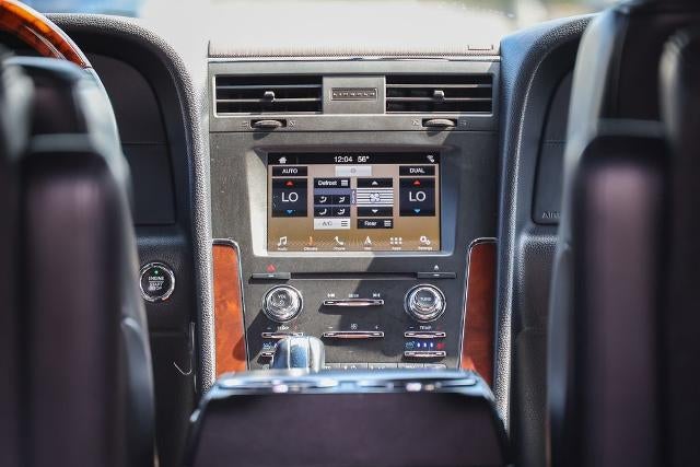 2017 Lincoln Navigator Select