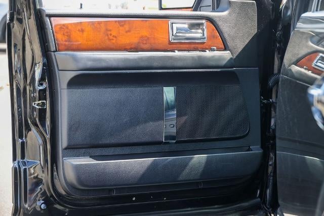 2017 Lincoln Navigator Select