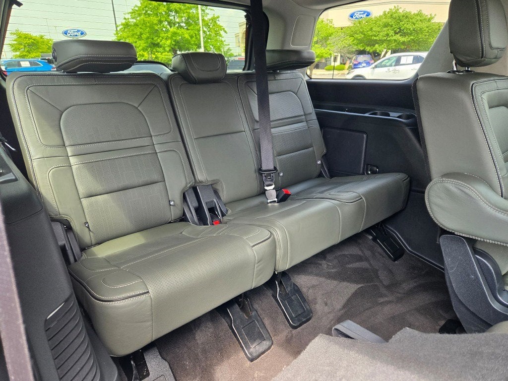 2023 Lincoln Navigator Black Label