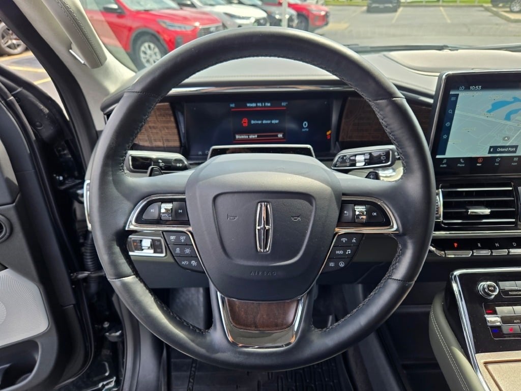 2023 Lincoln Navigator Black Label