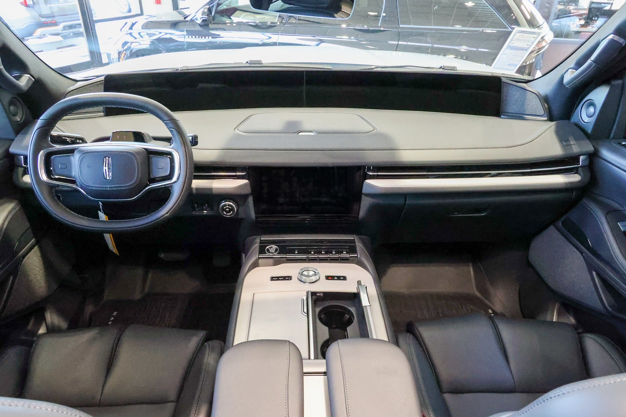 2026 Lincoln Navigator L Reserve