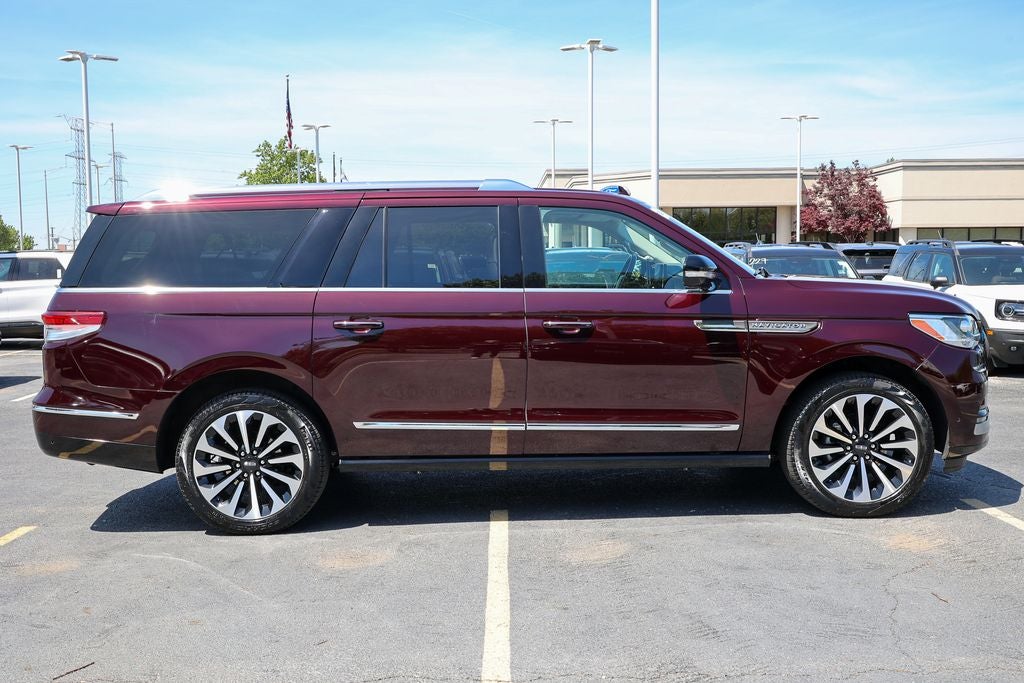 2023 Lincoln Navigator L Reserve