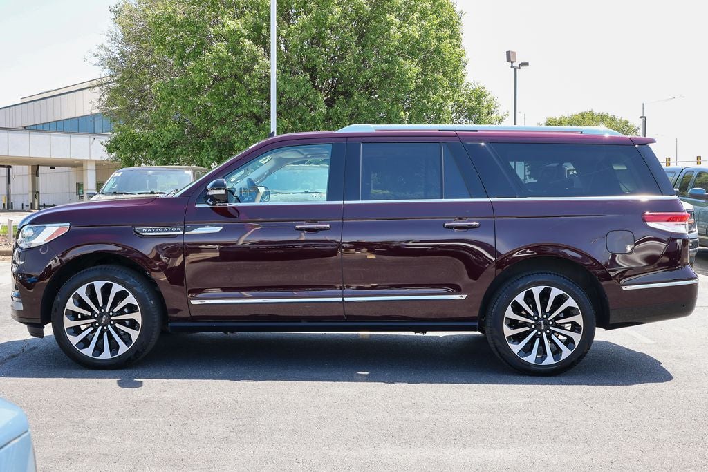 2023 Lincoln Navigator L Reserve