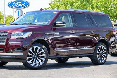 2023 Lincoln Navigator L Reserve