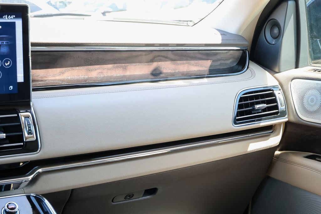 2023 Lincoln Navigator L Reserve