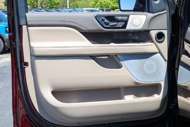 2023 Lincoln Navigator L Reserve