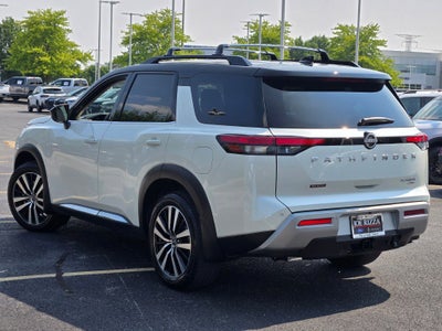 2024 Nissan Pathfinder Platinum
