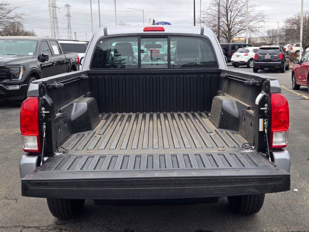 2016 Toyota Tacoma SR