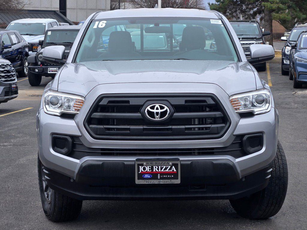 2016 Toyota Tacoma SR