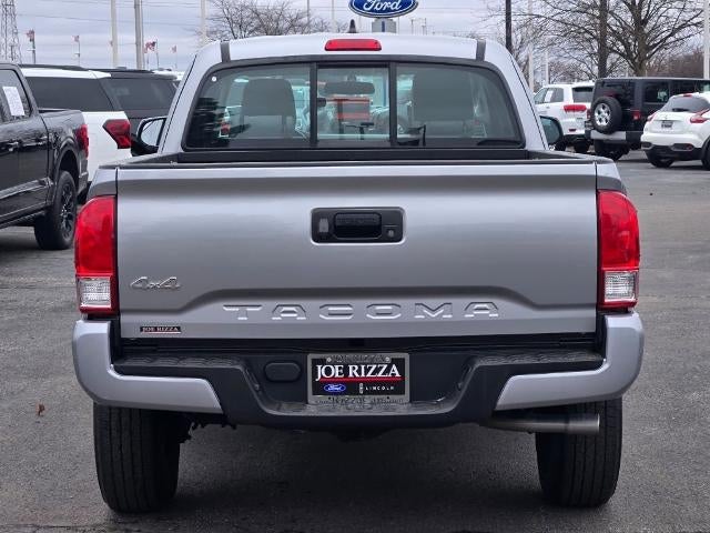 2016 Toyota Tacoma SR