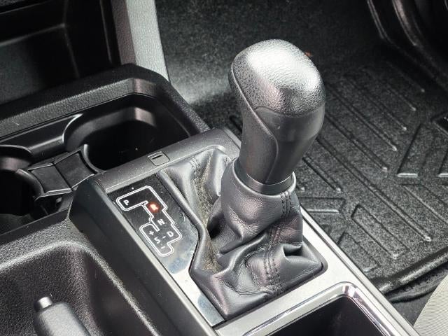 2016 Toyota Tacoma SR