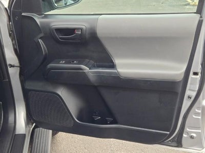 2016 Toyota Tacoma SR