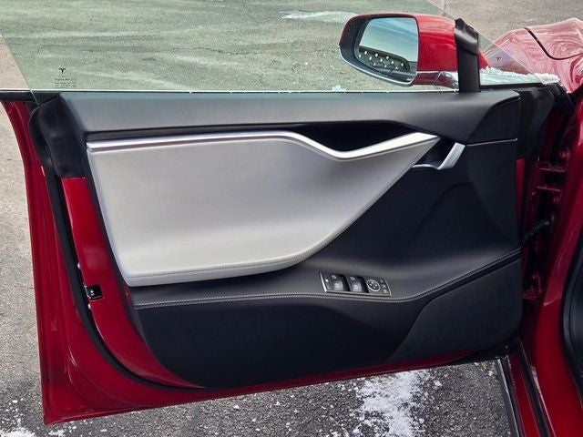 2016 Tesla Model S 90D