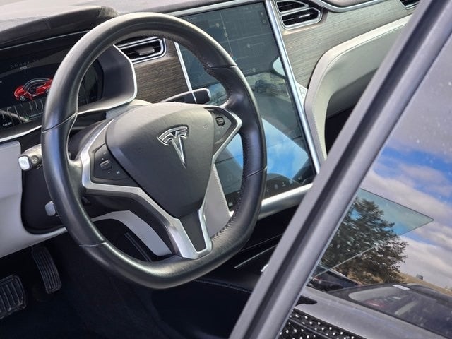 2016 Tesla Model S 90D