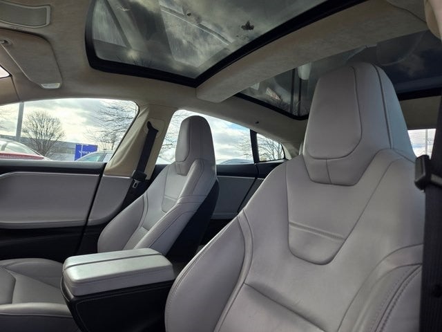 2016 Tesla Model S 90D