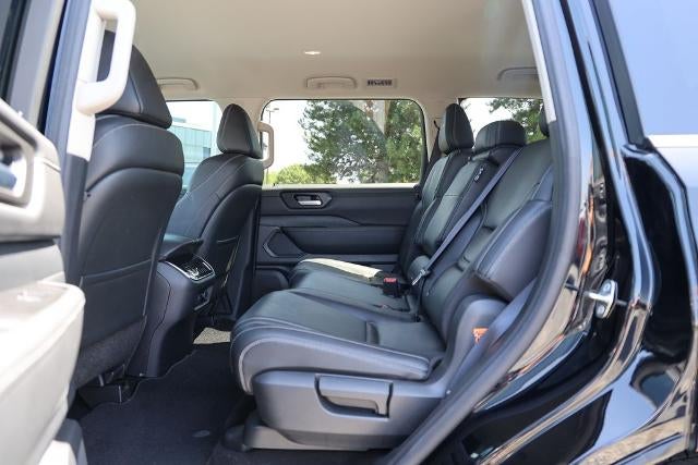 2025 Nissan Armada SV