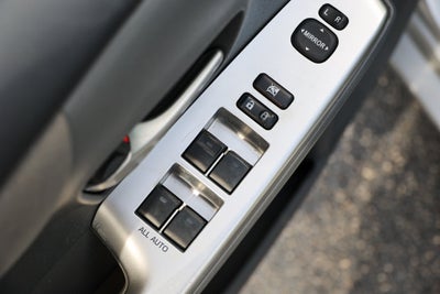 2014 Toyota Prius v Two