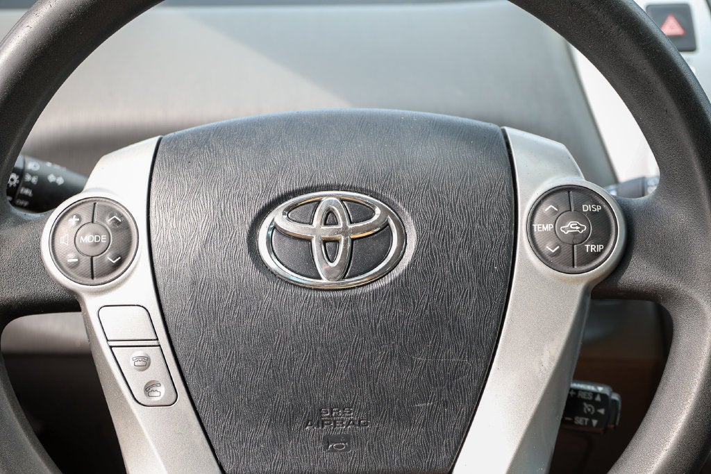 2014 Toyota Prius v Two