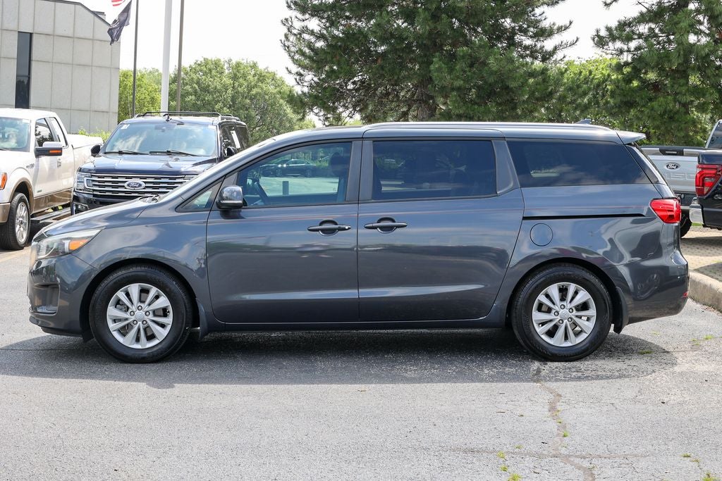 2016 Kia Sedona LX
