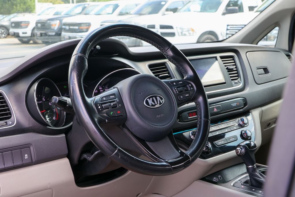 2016 Kia Sedona LX