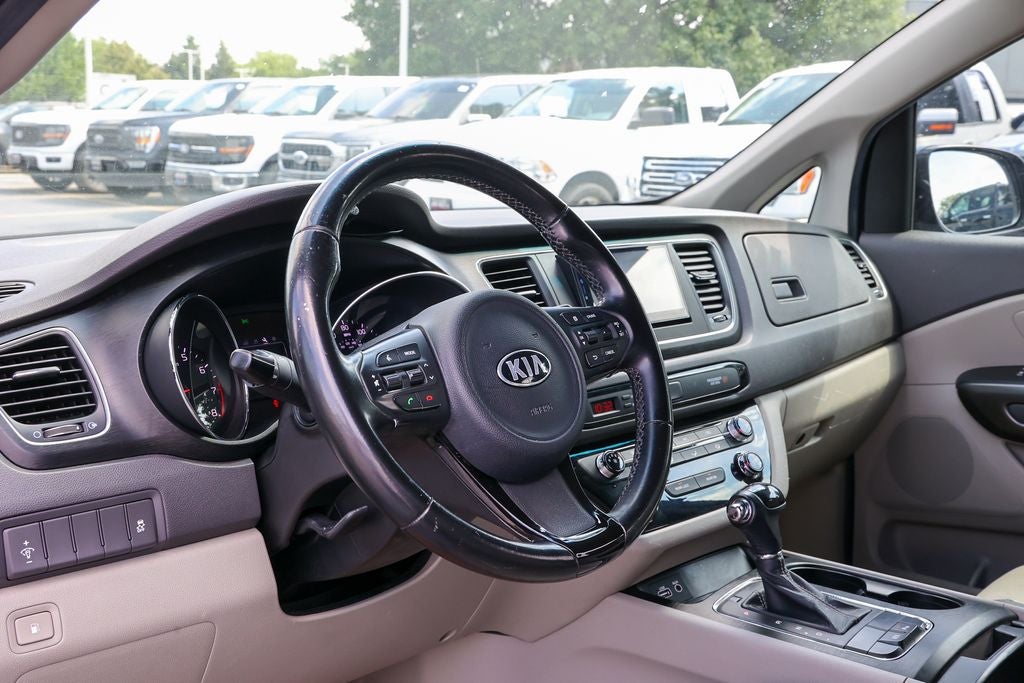 2016 Kia Sedona LX