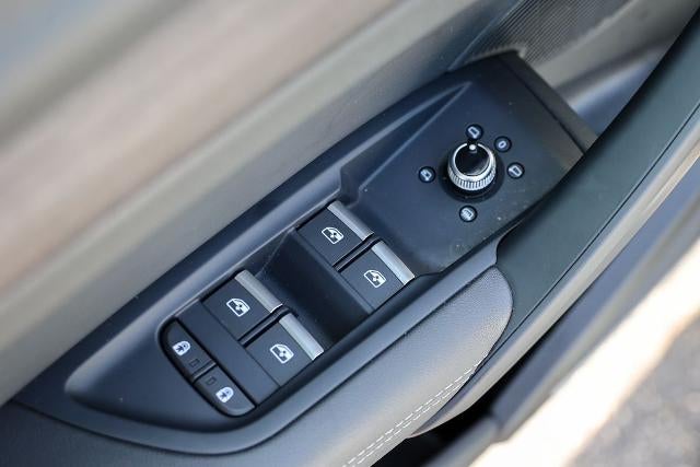 2024 Audi Q5 45 S line Premium quattro