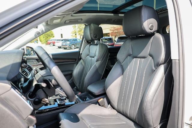 2024 Audi Q5 45 S line Premium quattro