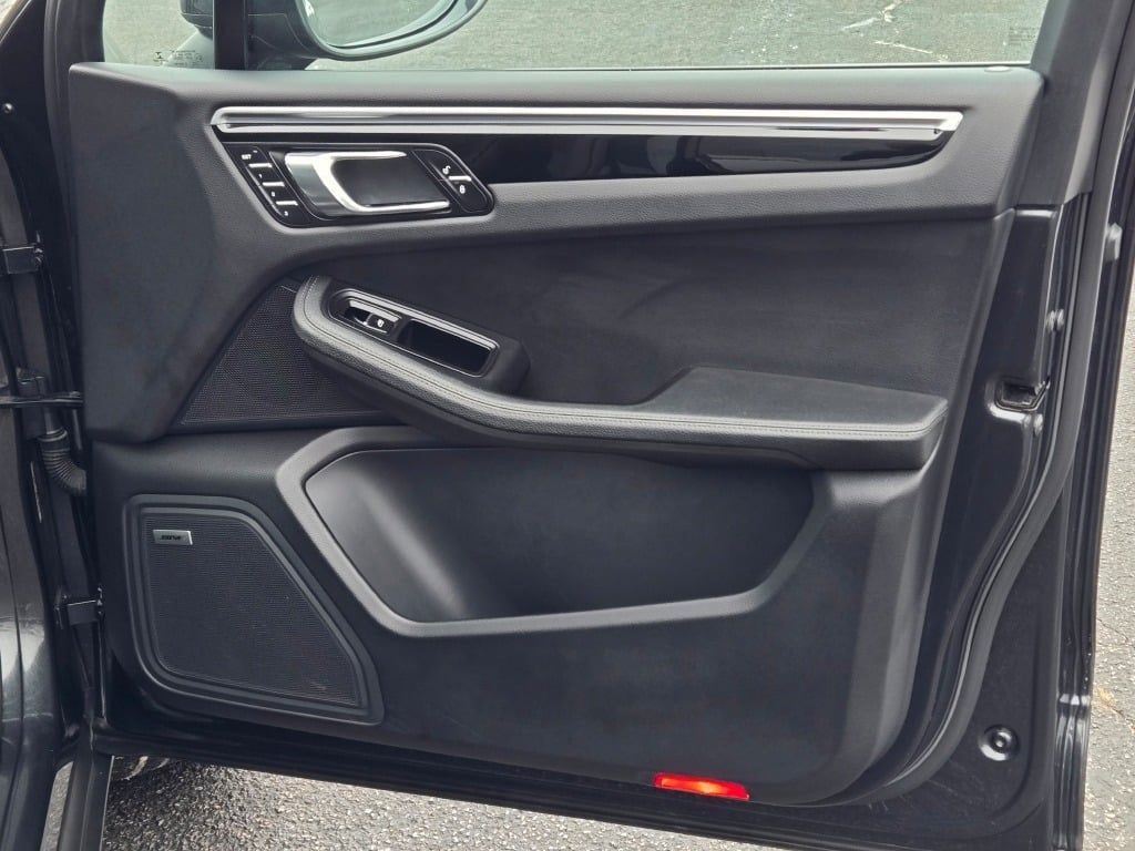 2018 Porsche Macan Base