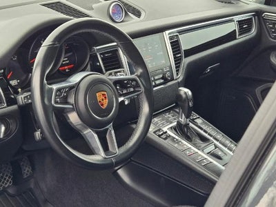 2018 Porsche Macan Base