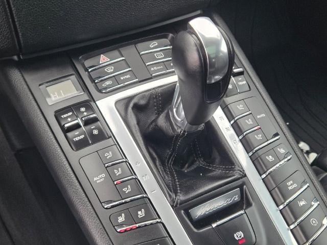 2018 Porsche Macan Base