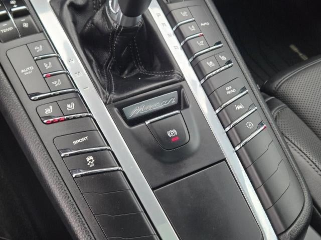 2018 Porsche Macan Base