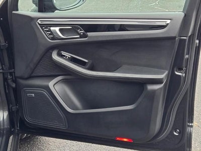 2018 Porsche Macan Base