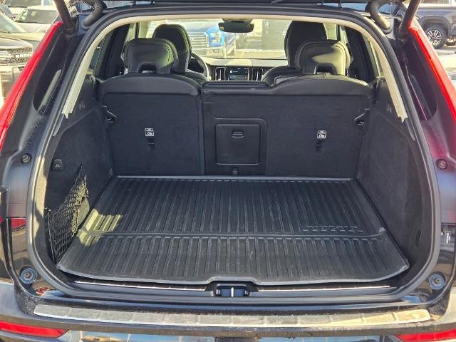 2022 Volvo XC60 Recharge Plug-In Hybrid T8 Inscription