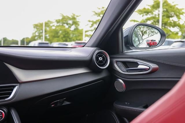 2024 Alfa Romeo Giulia Veloce