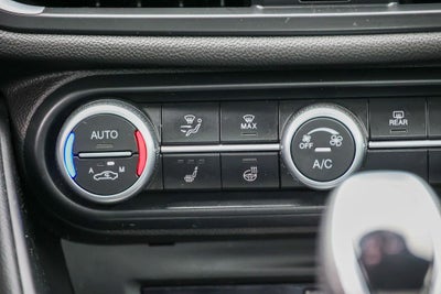 2024 Alfa Romeo Giulia Ti