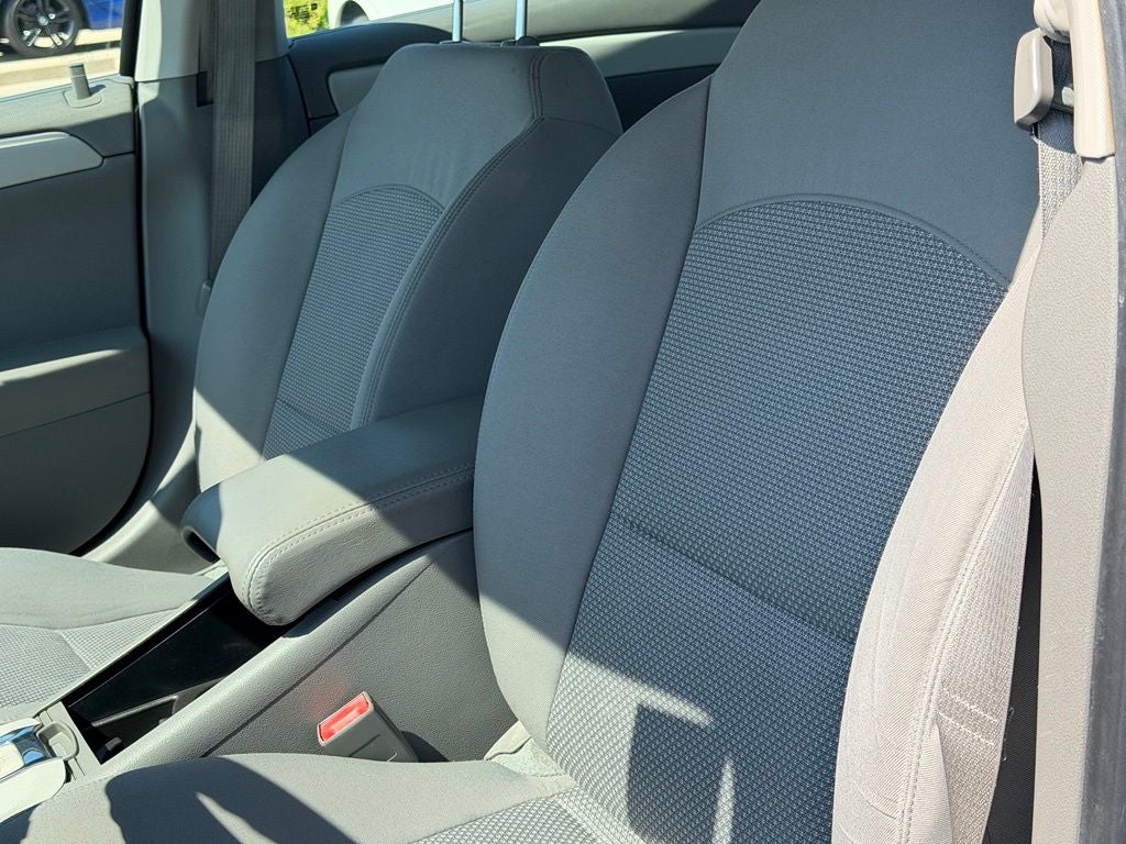 2011 Chevrolet Malibu LS 1LS