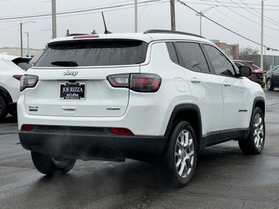 2022 Jeep Compass Latitude Lux