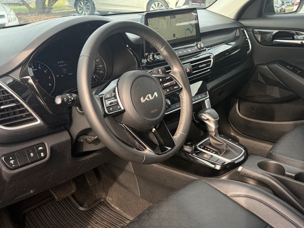 2022 Kia Seltos EX