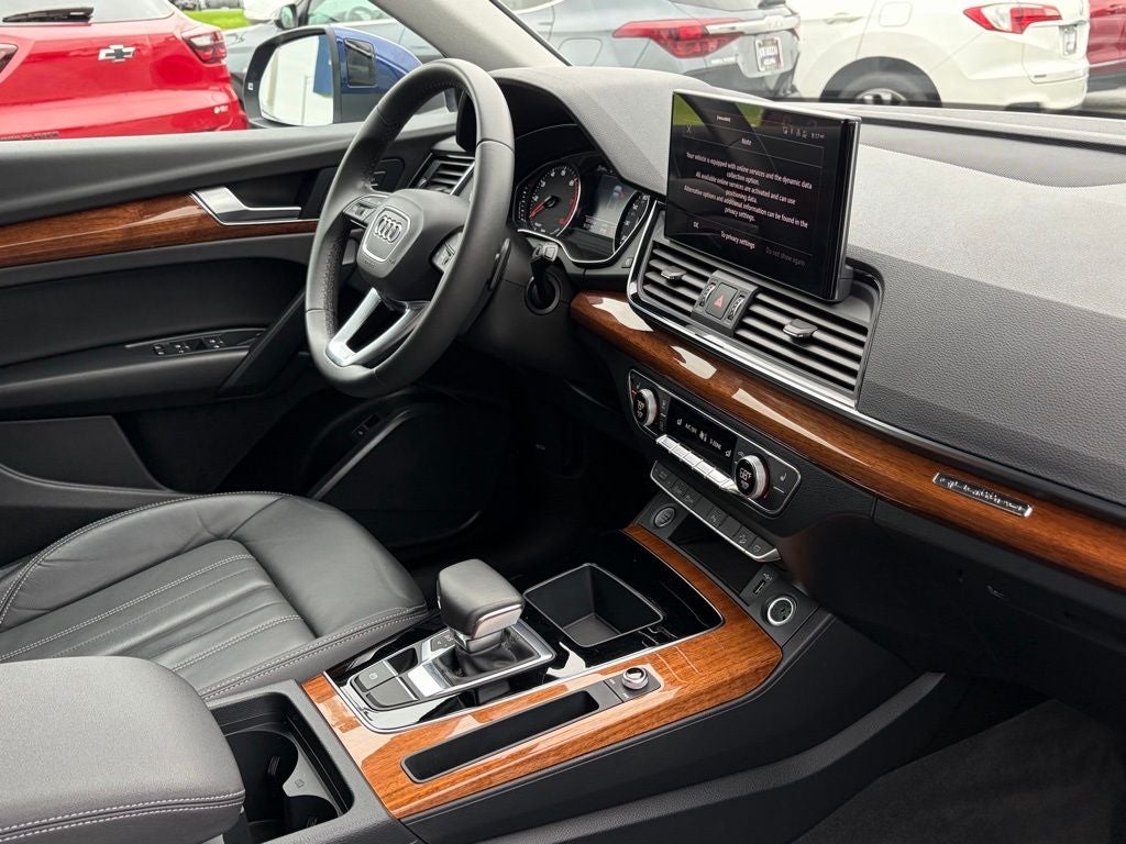 2023 Audi Q5 45 S line Premium quattro