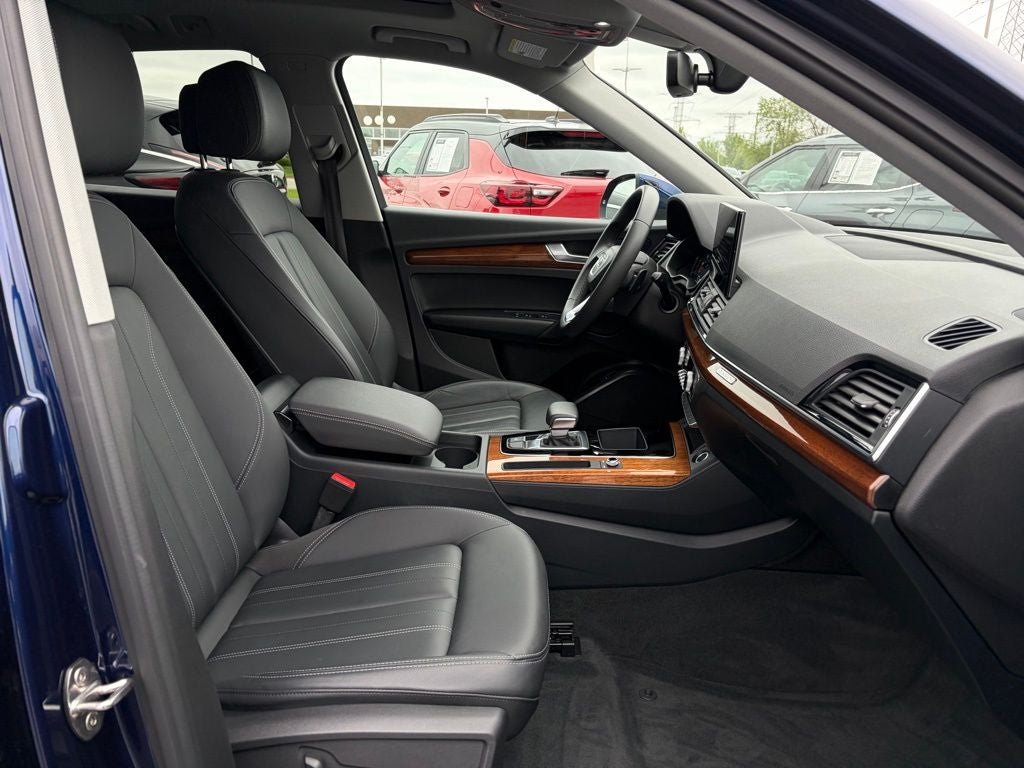 2023 Audi Q5 45 S line Premium quattro