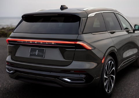 The rear of a 2025 Lincoln Black Label Nautilus® SUV displays full LED rear lighting. | Joe Rizza Lincoln of Orland Park in Orland Park IL