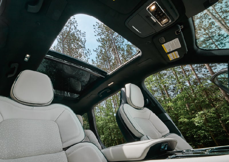 The front seats of a 2027 Lincoln Aviator® Black Label™ SUV | Joe Rizza Lincoln of Orland Park in Orland Park IL