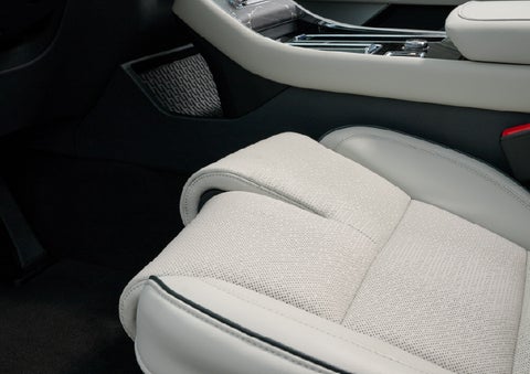 The front passenger Perfect Position seat is shown with the thigh extender adjusted.| Joe Rizza Lincoln of Orland Park in Orland Park IL